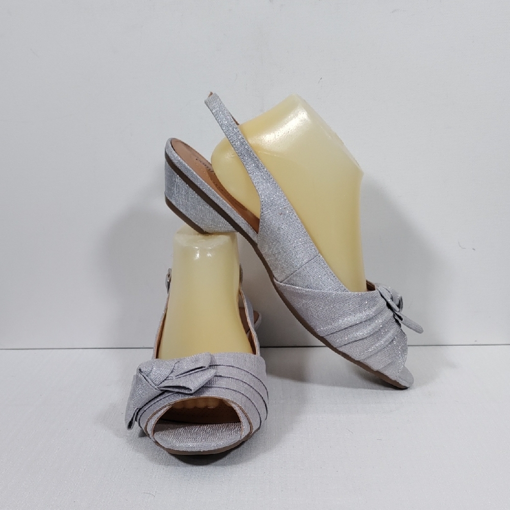 H400 Comfortview metallic silver Deja slingback peep toe pumps 10W